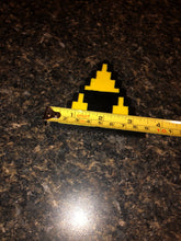 Load image into Gallery viewer, Zelda Triforce Magnet
